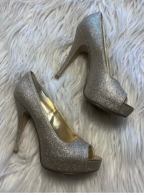 Chinese Laundry Silver Glitter Peep-Toe Platform Heels